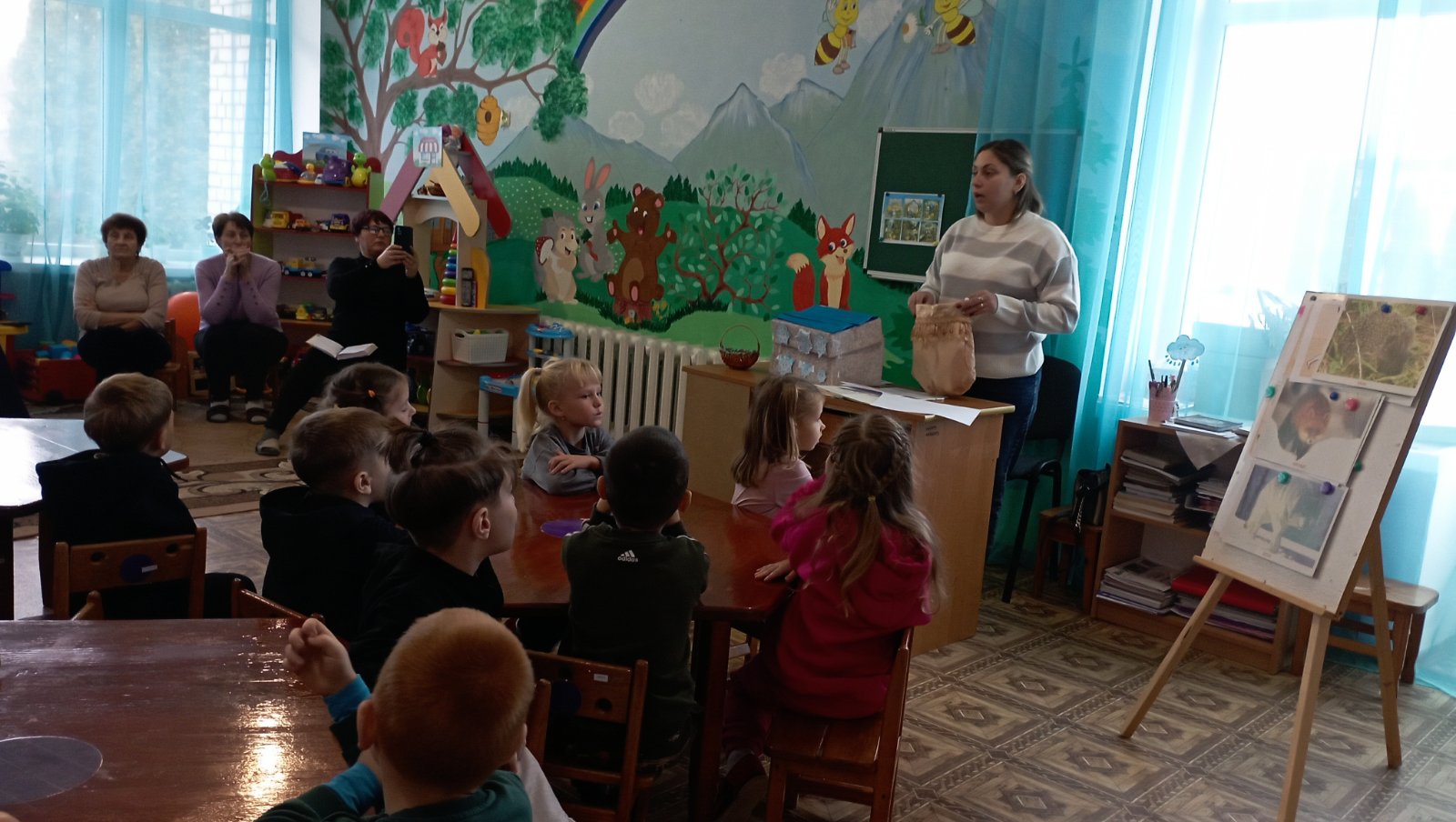 Колективний перегляд заняття з розвитку мовлення «Скринька казок»